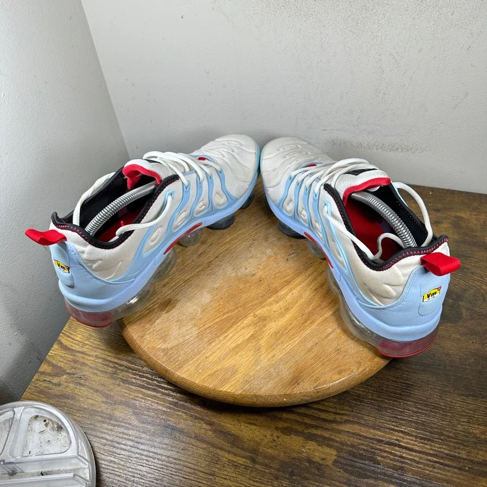 Nike Air VaporMax Plus Mens Size 11 White University Red CW6974-100 Sneakers